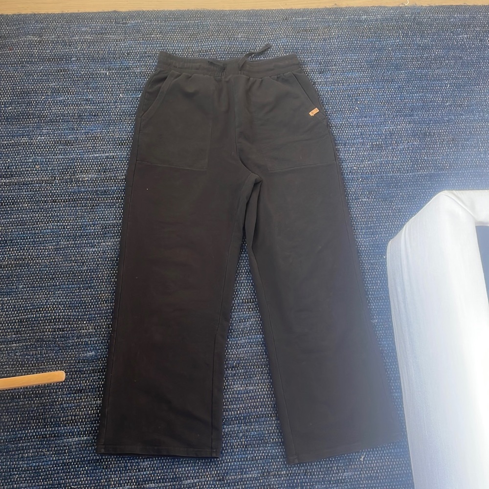 Tentree size small straight leg joggers.